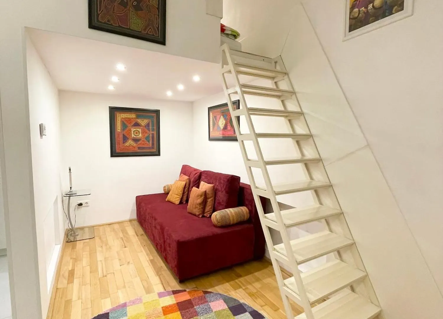 Rainbow Pearl Apartment At St Stephen' S Basilica